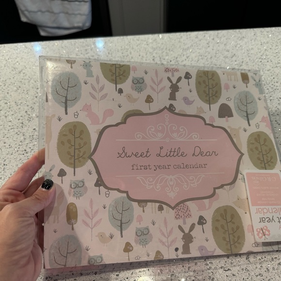 Baby’s first year calendar - Picture 2 of 2